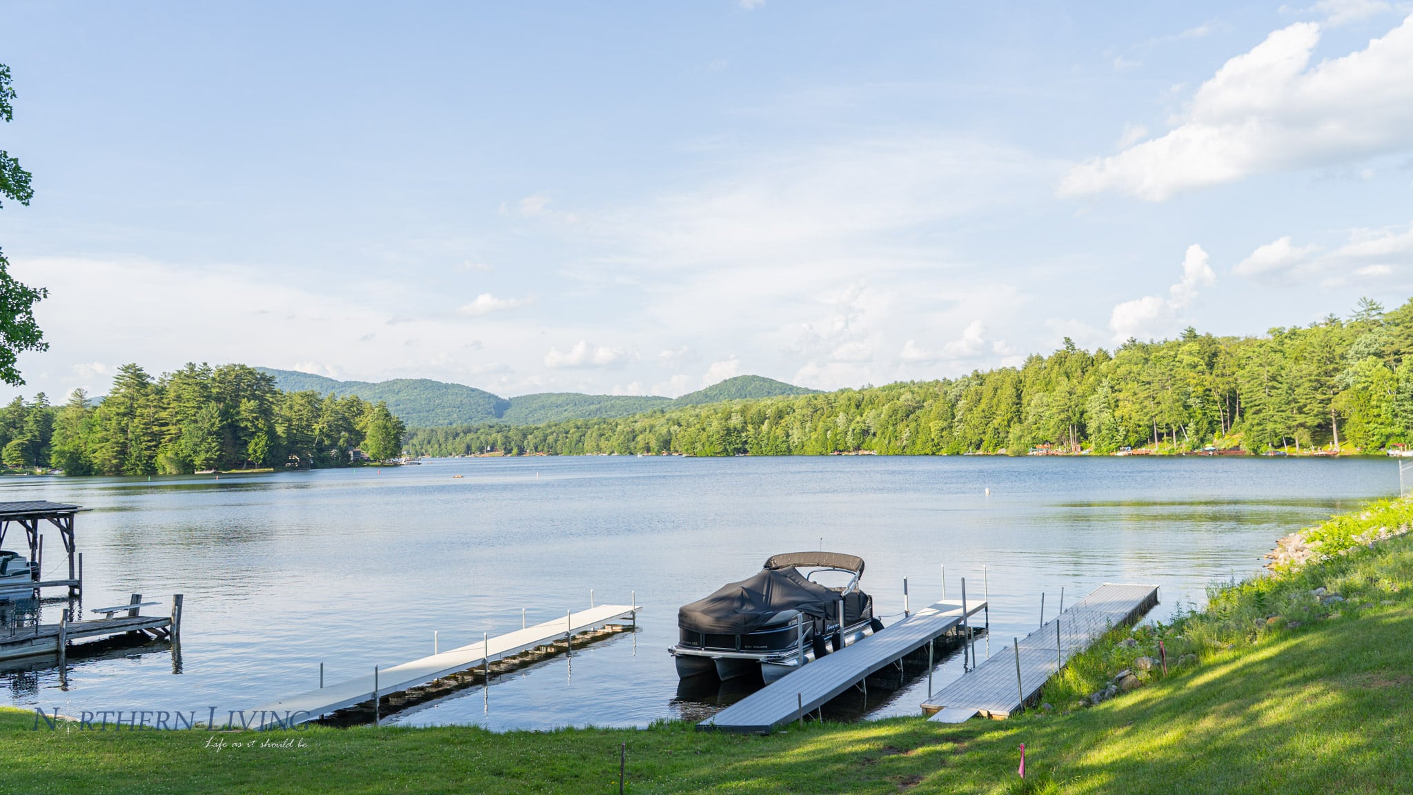 The Farmhouse- Hot Tub- Lake Access w/Dock Space